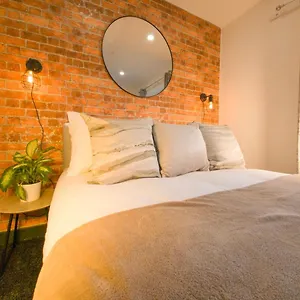 cosmeston-cwtch-by-property-promise.cardiffhotelswales.com/