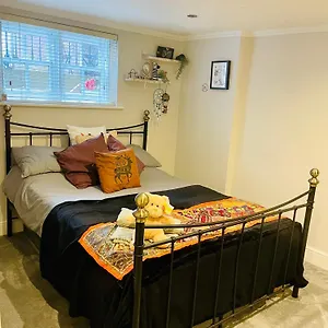 Apartment Grade Ii Boho In The Heart Of Oxford St., Southampton